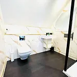 Big Penthouse - 3-Bedroom - 2-Bathroom - Sleeps 8