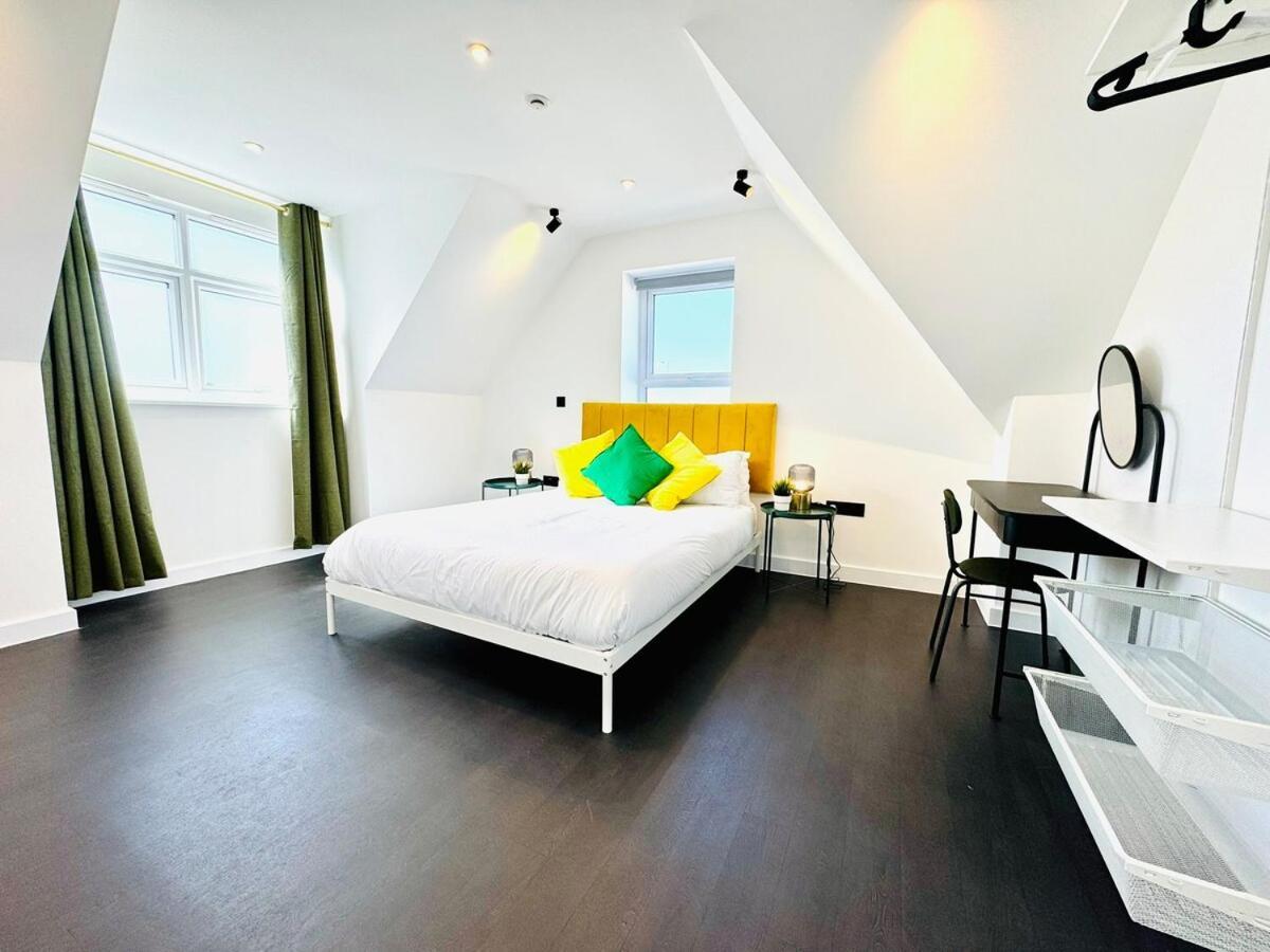 Big Penthouse - 3-bedroom - 2-bathroom - Sleeps 8 *