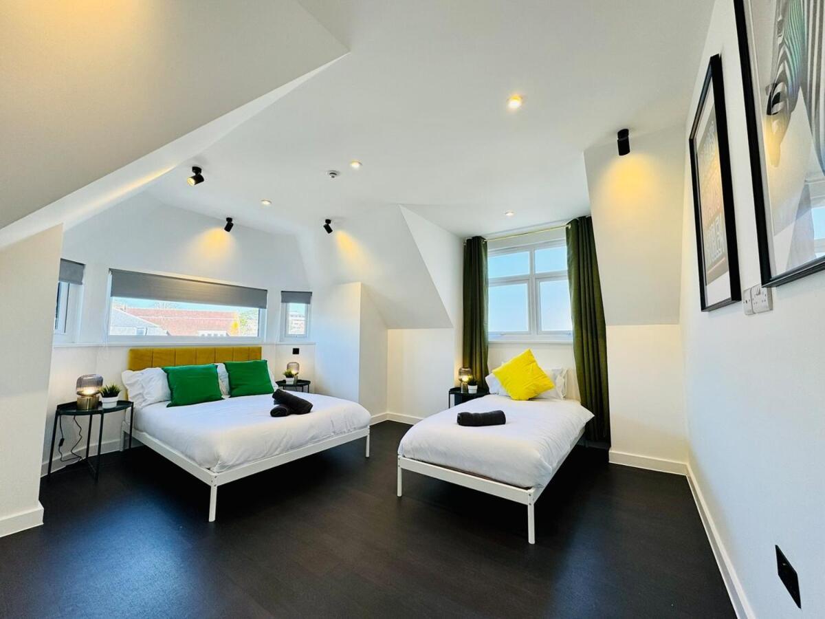 Big Penthouse - 3-bedroom - 2-bathroom - Sleeps 8 * Bournemouth