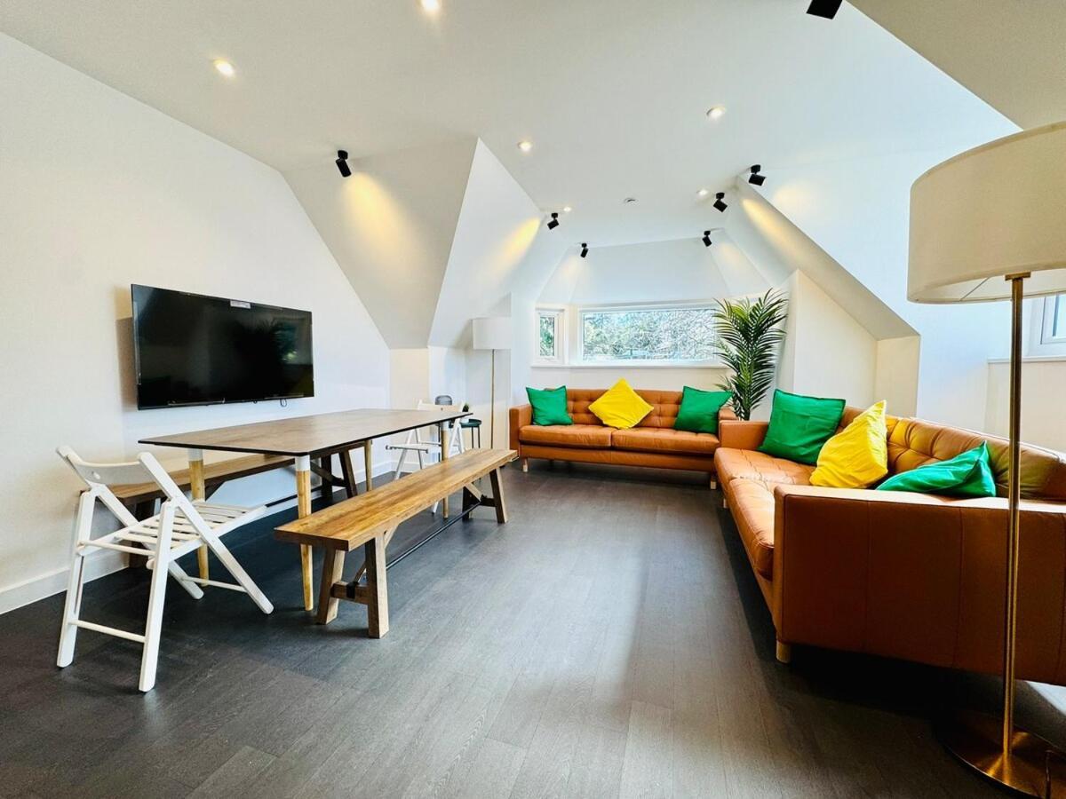 Big Penthouse - 3-bedroom - 2-bathroom - Sleeps 8 Apartment *